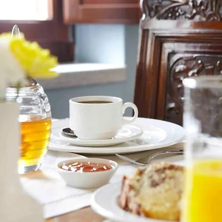 Konukevi Petritis Oítilon