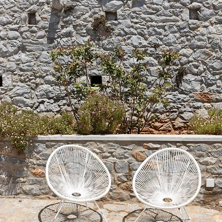 بيت ضيافة Petritis