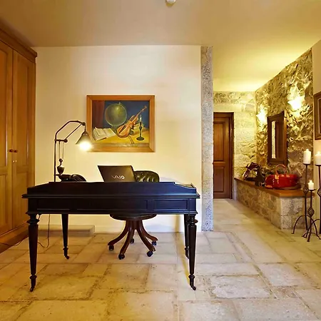 Guest house Petritis 4*