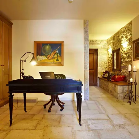 Petritis Guest house 4*