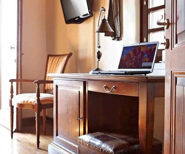 Πανσιόν πετρίτης