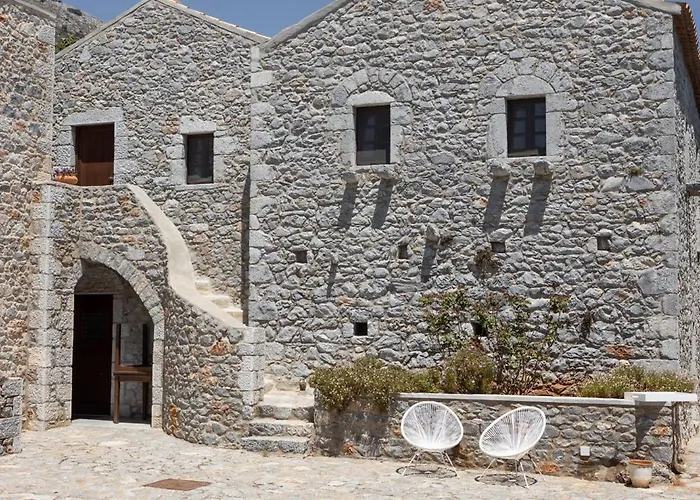 Πανσιόν πετρίτης 4*