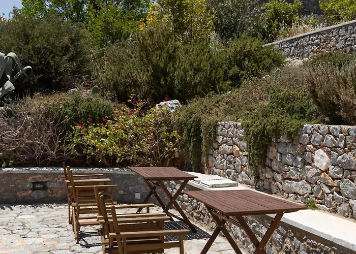 Petritis 4*